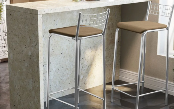 Quais materiais de banqueta para bancada são mais duráveis e fáceis de limpar?