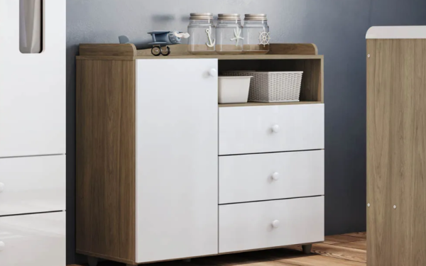Cômoda 4 ou 5 gavetas: como escolher a ideal para o seu quarto e suas necessidades de organização?