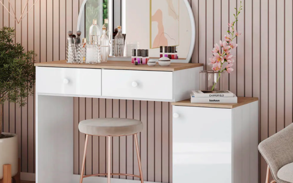 Penteadeira com gavetas e espelho: como otimizar o espaço e guardar tudo em ordem?